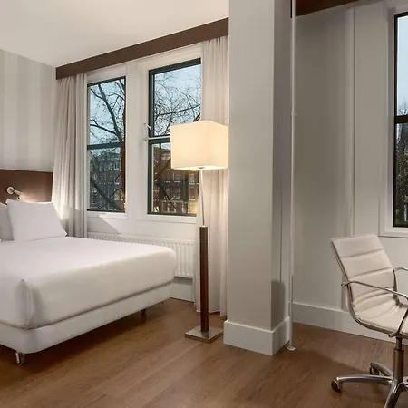 إن إتش سيتي سنتر فندق أمستردام