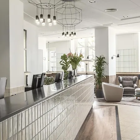 Nh 시티 센터 4*