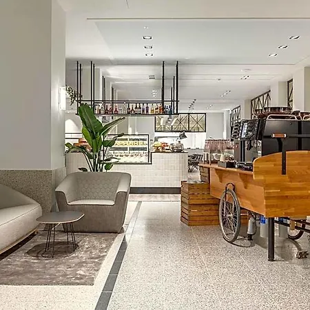 Hotell Nh Centre