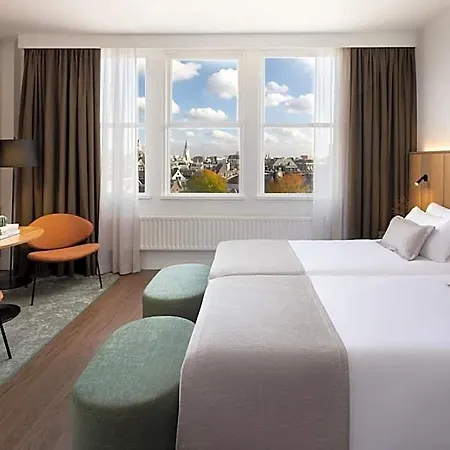 Hotell Nh Centre