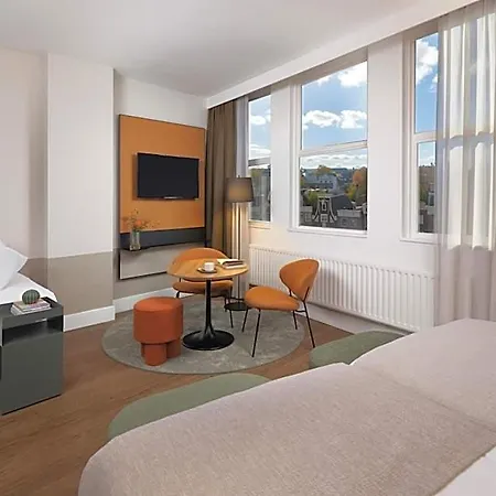Nh Centre Hotell 4*
