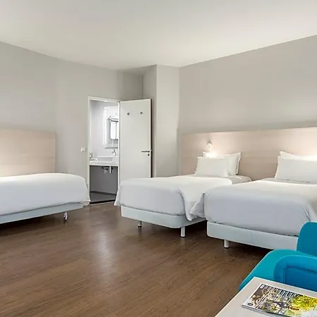 Hotell Nh Centre 4*
