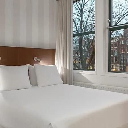 Hotell Nh Centre