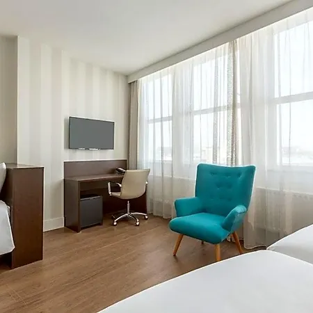 Hotell Nh Centre