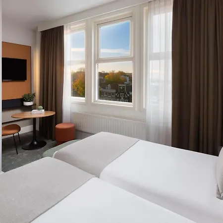 Otel Nh Centre 4*