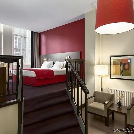 Otel Nh Centre 4*